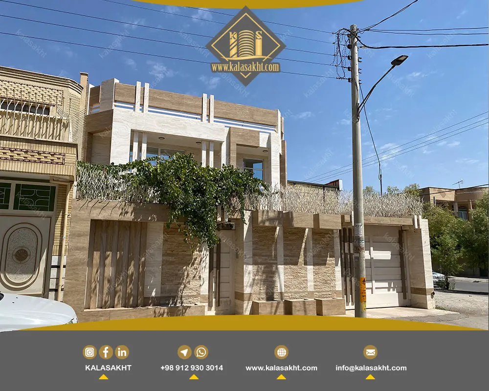 ساختمان دو طبقه با سنگ آنتیک