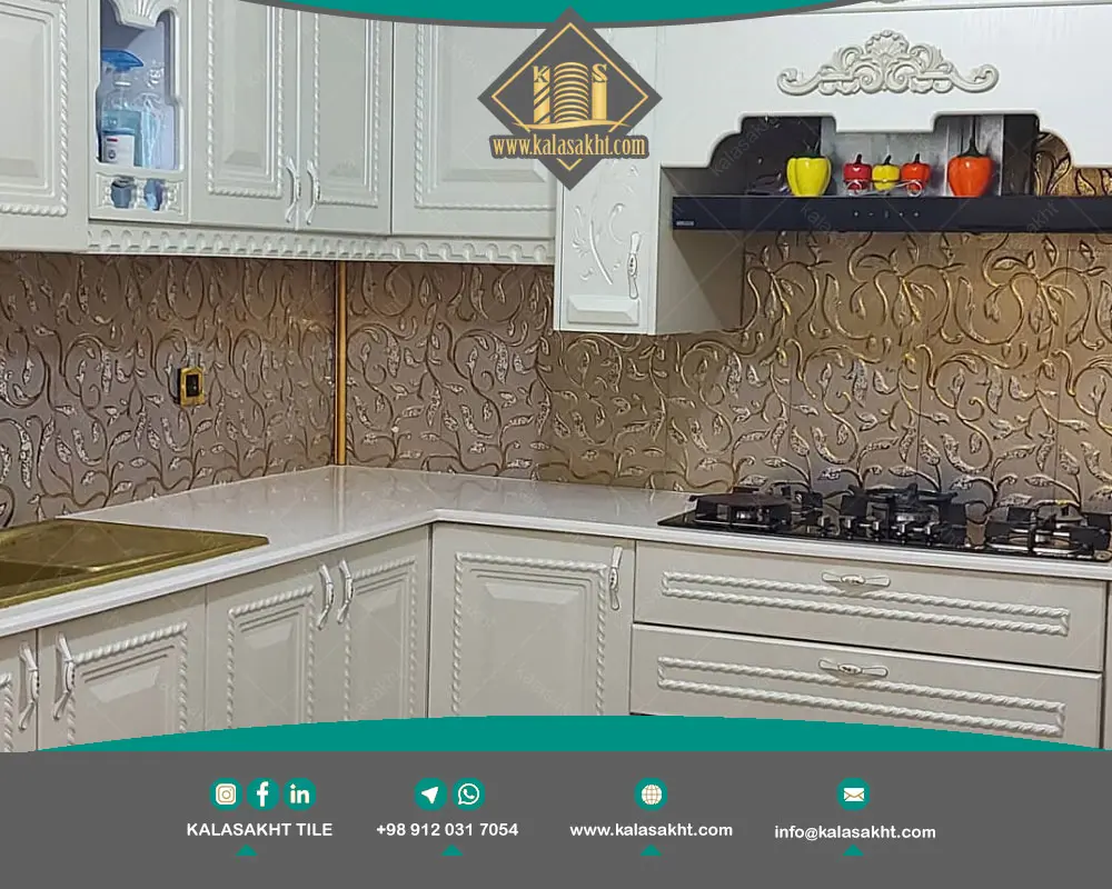 کاشی ابعاد30*60مدل بین کابینتی ترمه طلایی